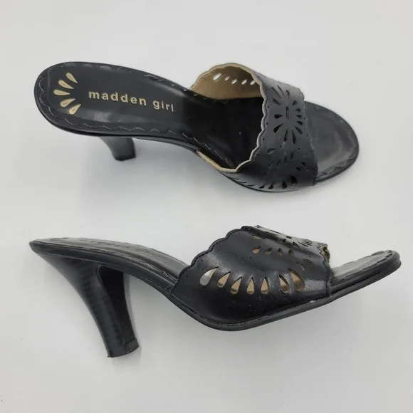 Madden Girl Black Corona Laser Cut Slides Size 7 Heels - Picture 4 of 11